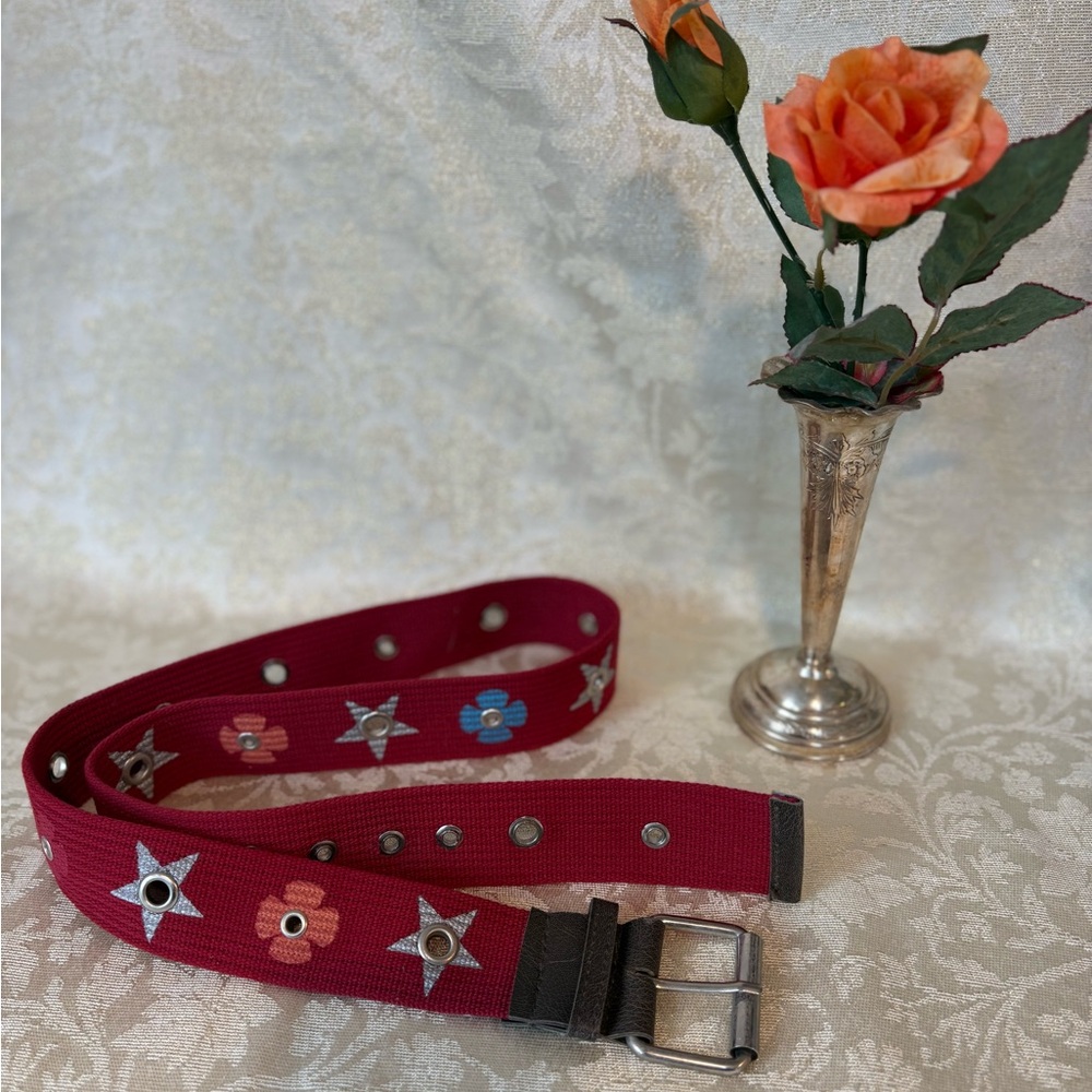 Stylish Red Pattern Grommet Women's Fashion Belt